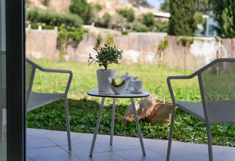 اتاق لوکس با چشم‌انداز باغ, Lindos Village Resort & Spa Adults Only