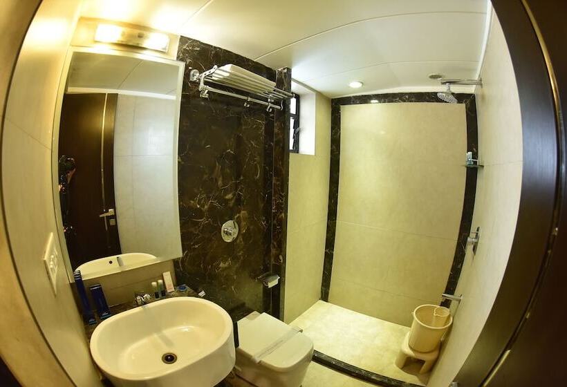 اتاق اجرایی, Manama