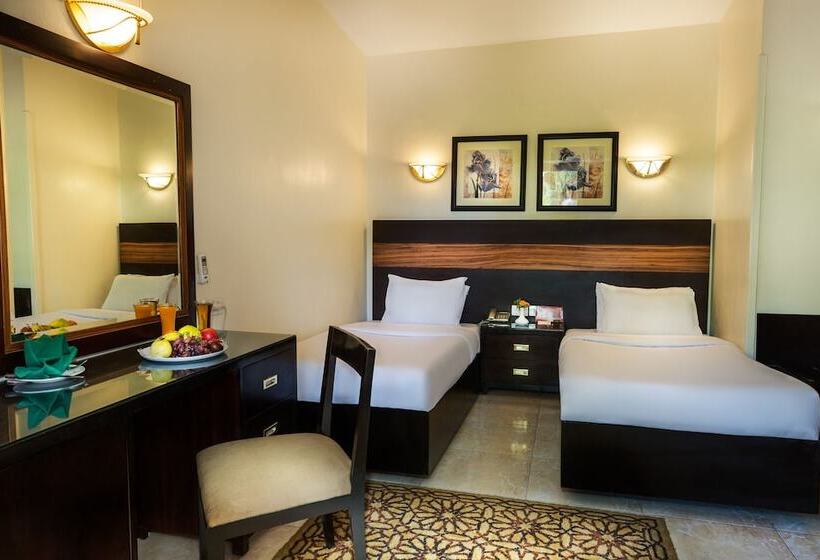 Номер Стандарт Вид на Сад, Obelisk Nile Hotel Aswan