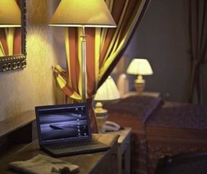 غرفة قياسية ثلاثية, Orologio