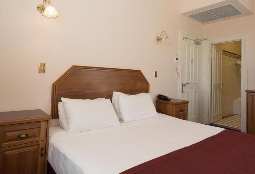 חדר משפחתי דלוקס, Palais Royale