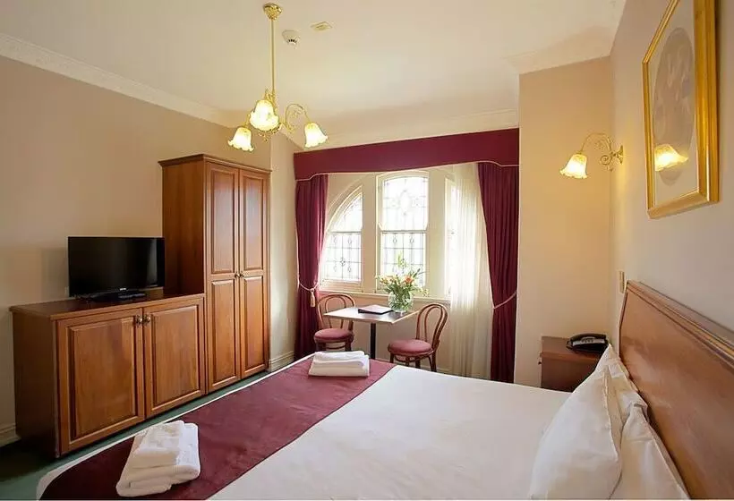 Deluxe-huone, Palais Royale