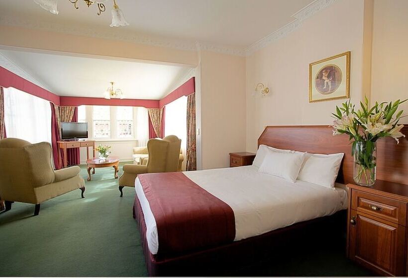 סוויטה מלכותית, Palais Royale