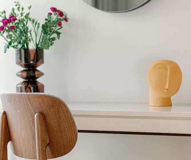 اتاق راحتی, Preveza City Comfort