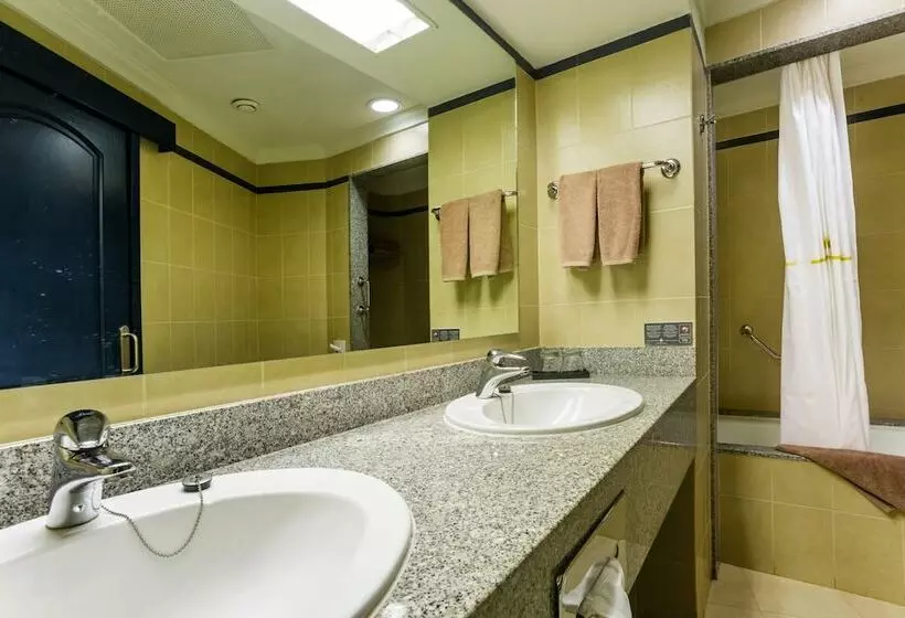 سوییت جونیور با چشم‌انداز دریا, Hotel Riu Emerald Bay - All Inclusive