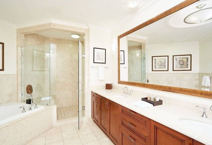 سوئیت با چشمانداز, Seven Stars Resort & Spa