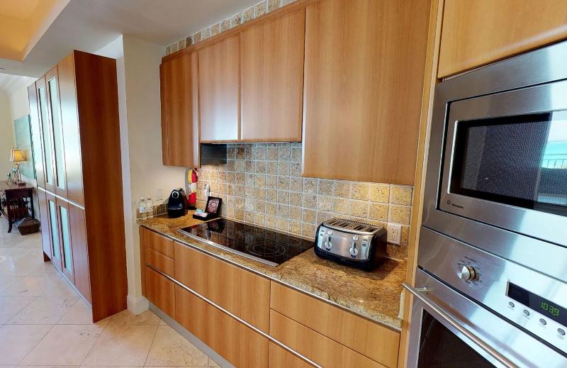 سوییت با چشمانداز دریا, Seven Stars Resort & Spa