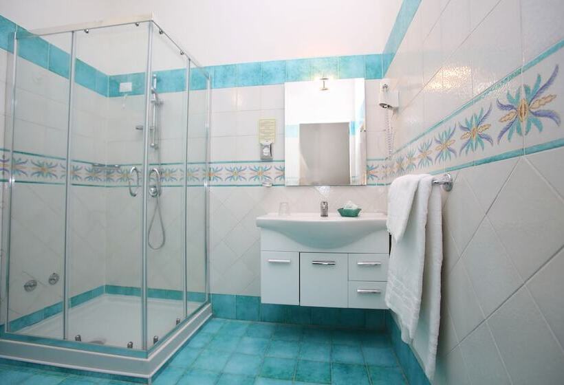 スタンダードルーム, Solemare Beach & Beauty Spa