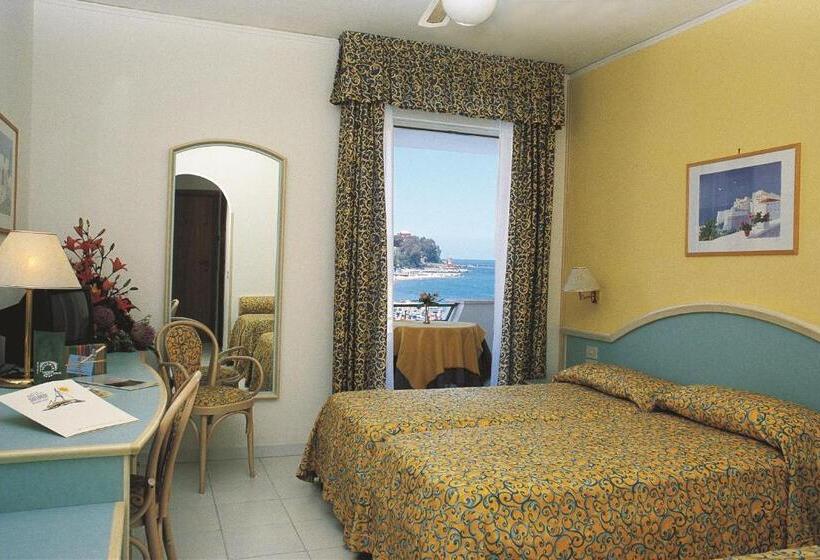 标准间侧面带海景, Solemare Beach & Beauty Spa