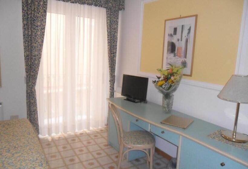 スタンダード４人部屋, Solemare Beach & Beauty Spa