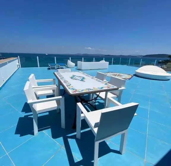 1 Bedroom Penthouse Apartment, Solemare Beach & Beauty Spa