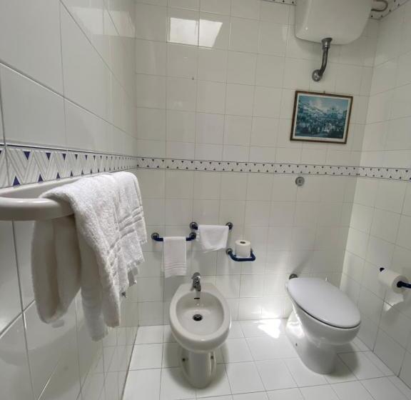 带1个卧室的顶楼公寓, Solemare Beach & Beauty Spa