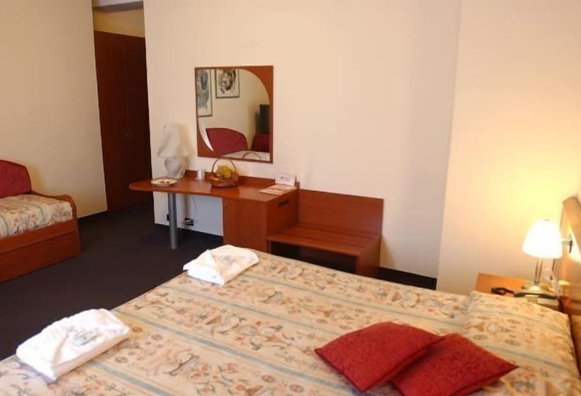 غرفة سوبيريور, Tegorzo