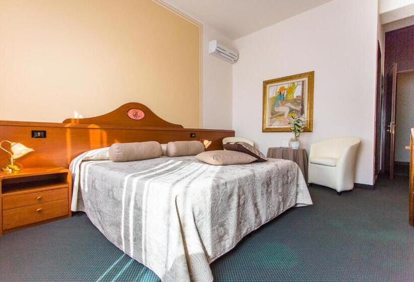 古典房间, Tegorzo