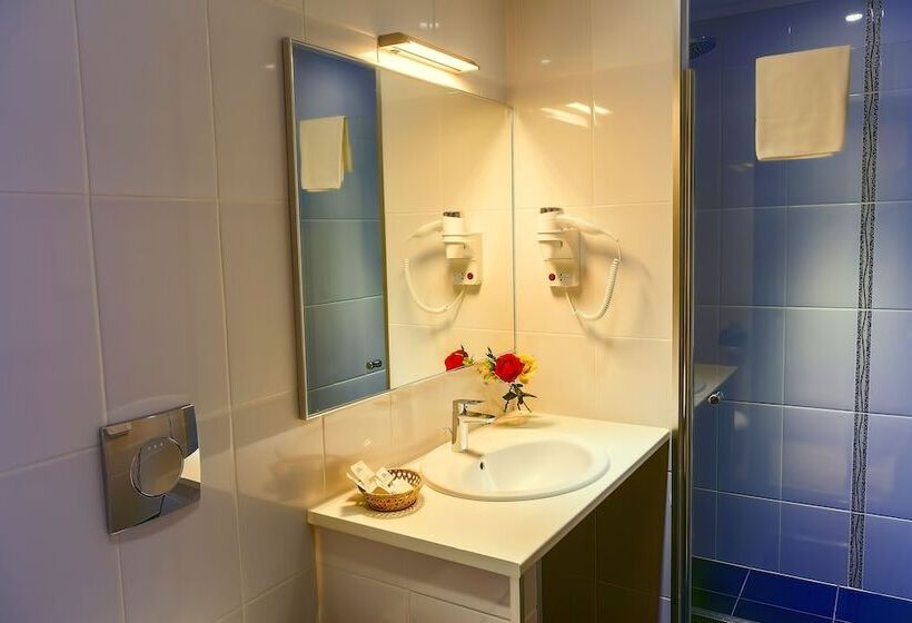 اتاق سوپریور, Trianon