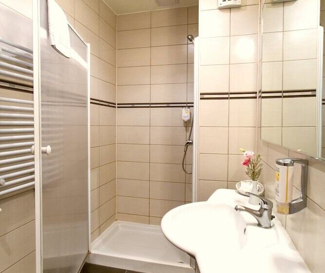 اتاق استاندارد, Trianon