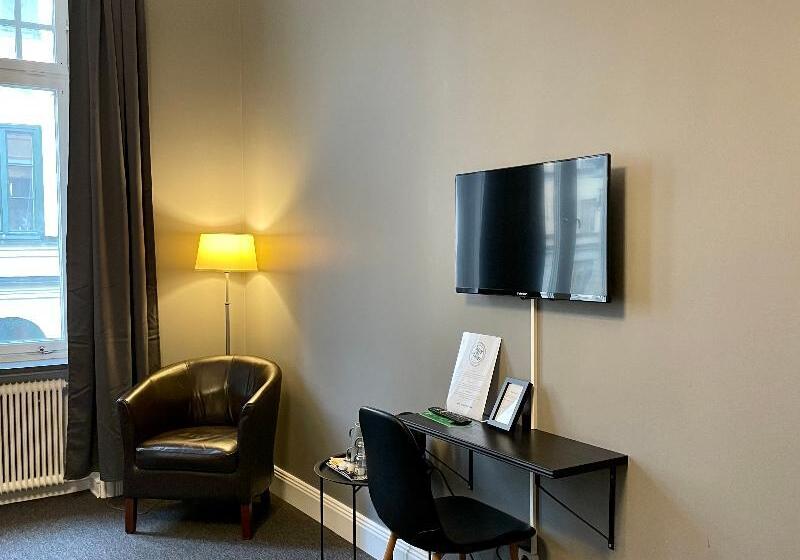 غرفة عائلية, Unique