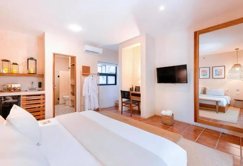 キングサイズベッドのスタンダードルーム, Malish Hotel & Spa Luxury Edition