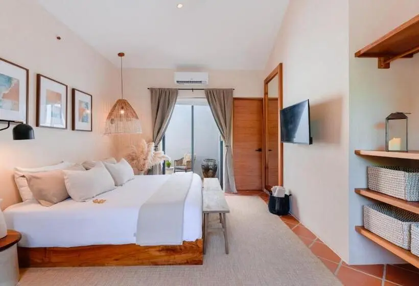Suite with Terrace, Malish Hotel & Spa Luxury Edition