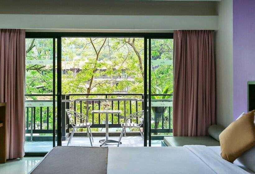 디럭스 룸, Phuvaree Resort