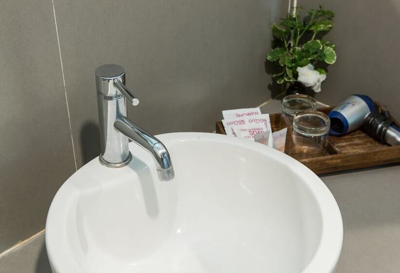 디럭스 룸, Phuvaree Resort