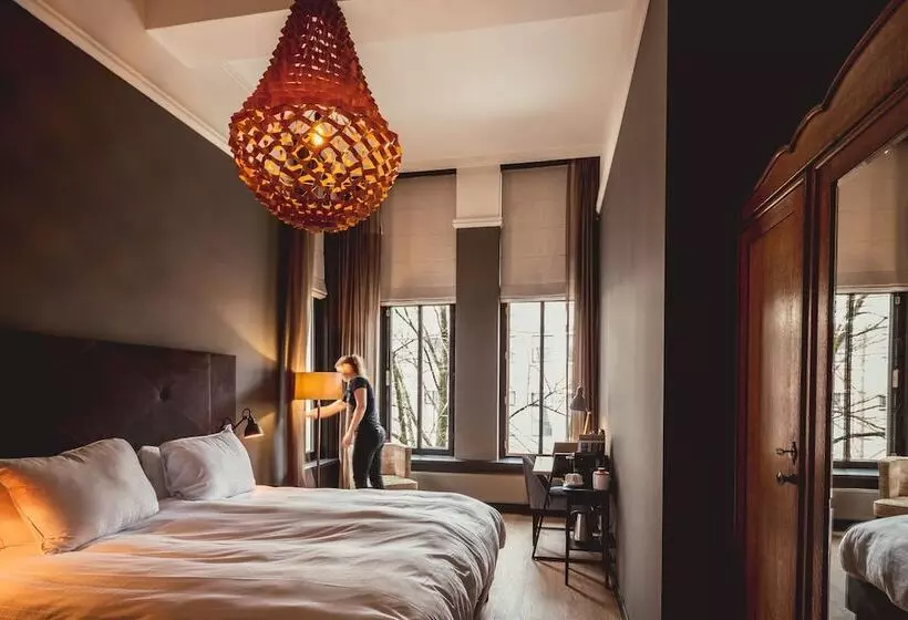 اتاق لوکس, Post Plaza Hotel & Grand Café