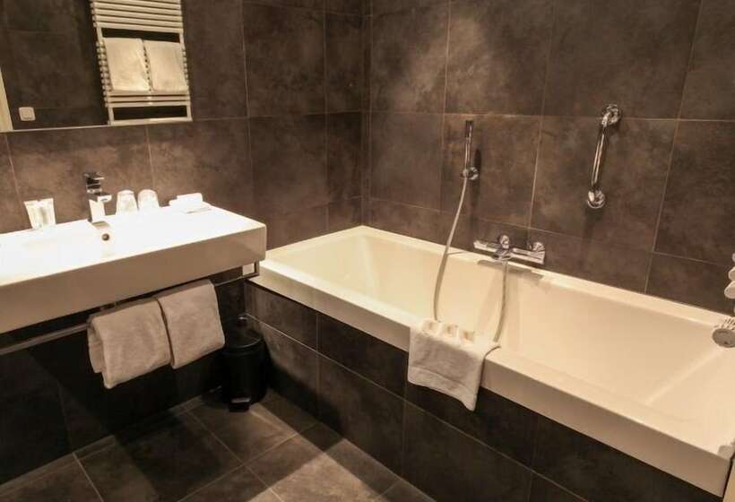 غرفة سوبيريور, Post Plaza Hotel & Grand Café