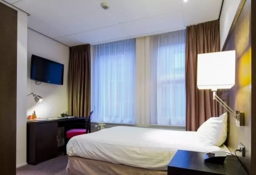 اتاق استاندارد یک نفره, Post Plaza Hotel & Grand Café