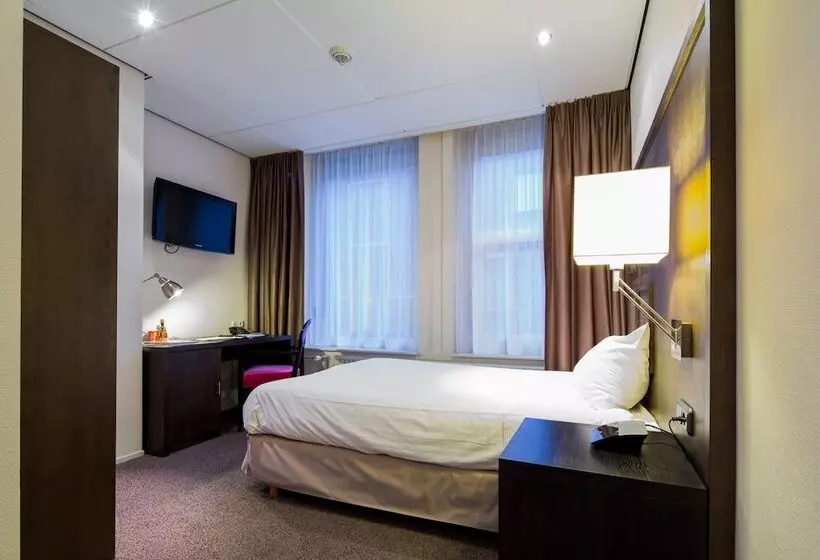 اتاق استاندارد یک نفره, Post Plaza Hotel & Grand Café