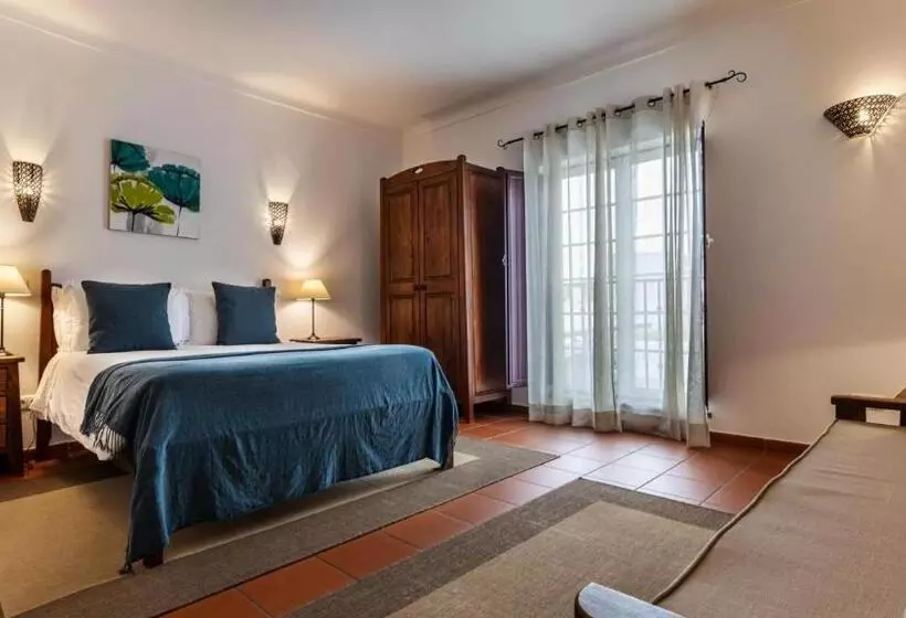 اتاق پرمیوم, Vila Planicie