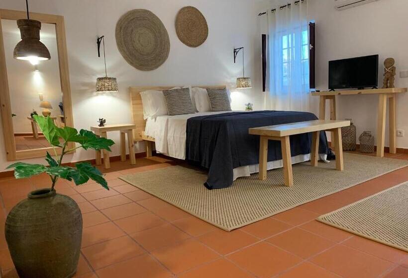 استودیوی لوکس, Vila Planicie