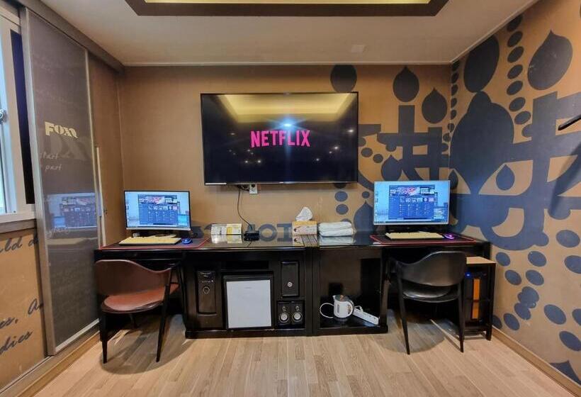 Номер Superior, Fox Motel