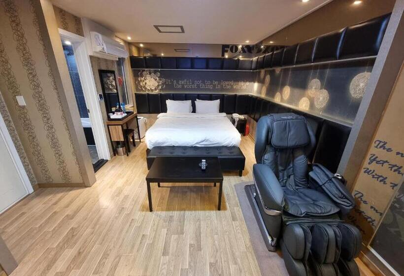 Номер Superior, Fox Motel