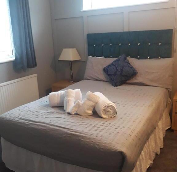 ベーシックルーム, Newton House