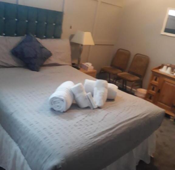 ベーシックルーム, Newton House