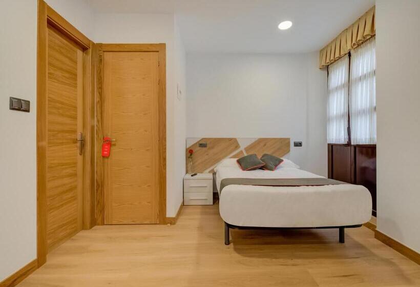 スタンダード４人部屋, Hostal Restaurante La Pinta