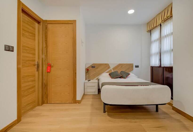 スタンダード４人部屋, Hostal Restaurante La Pinta