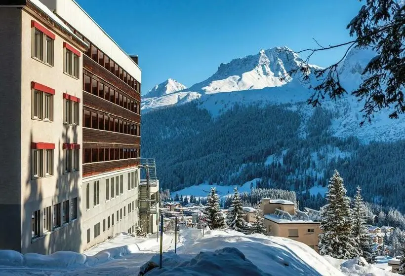 اتاق استاندارد چهارنفره با سرویس بهداشتی مشترک, Arosa Mountain Lodge