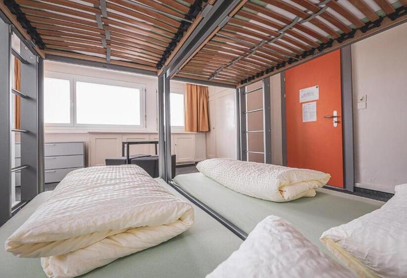 חדר משפחתי, Arosa Mountain Lodge