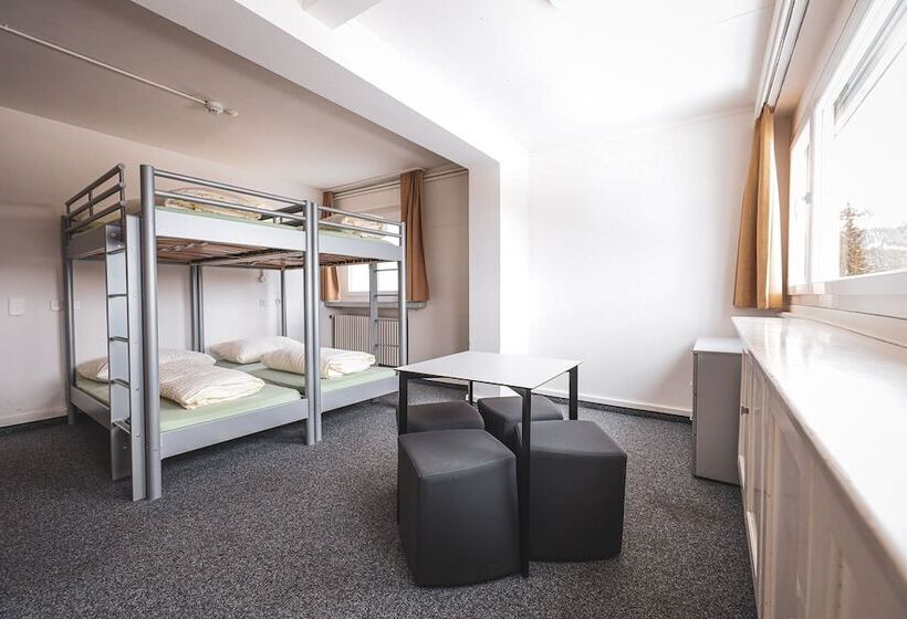 スタンダード４人部屋, Arosa Mountain Lodge