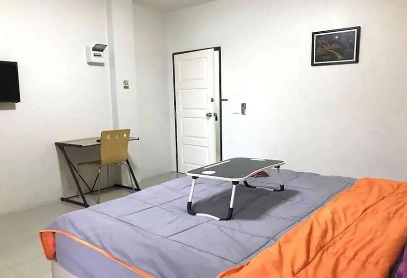 اتاق سوپریور با تخت بزرگ, The Hope Apartment By Zuzu