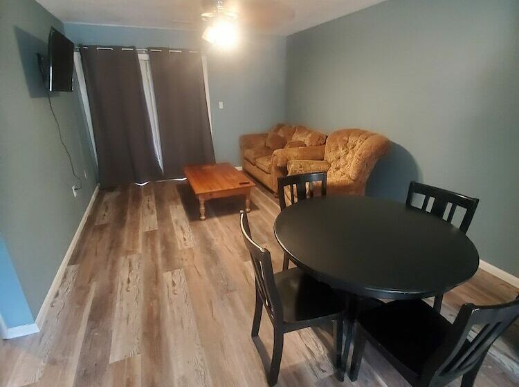 كابينة, Lazy Dayz Resort