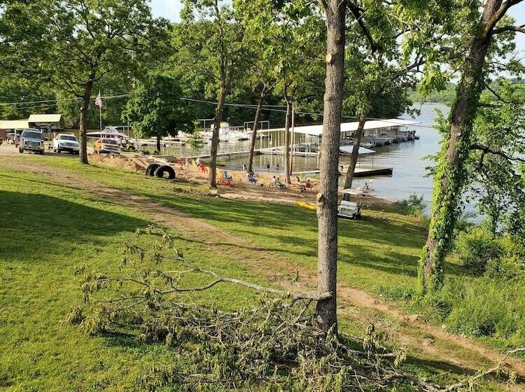 كابينة, Lazy Dayz Resort