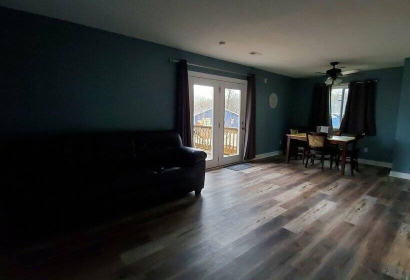 كابينة, Lazy Dayz Resort