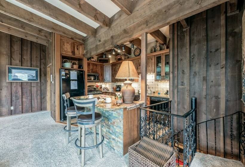 오두막, Neeley Mountain House