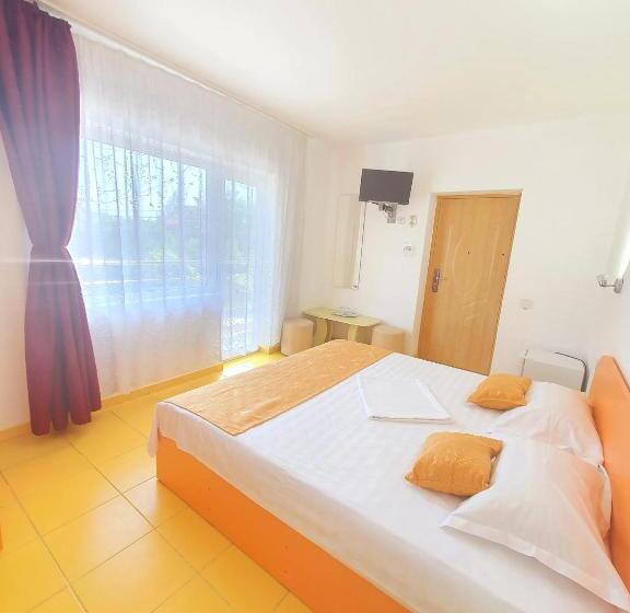 스탠다드 발코니 룸, Vila Fery Costinesti