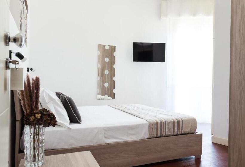 Трехместный Номер Стандарт с Балконом, Al Nuovo Porto