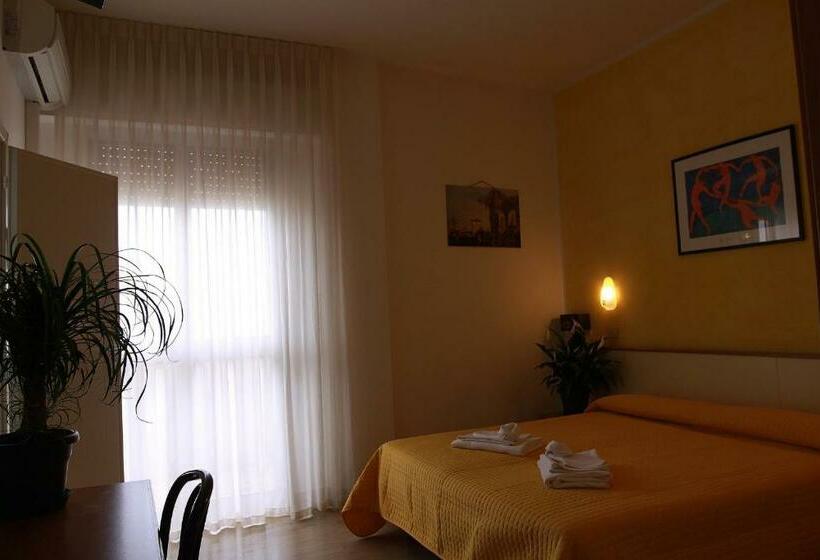 غرفة قياسية, Arabesco