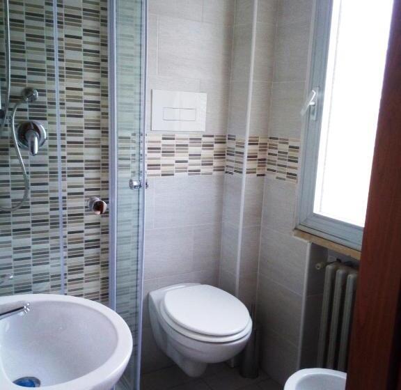 غرفة قياسية رباعية, Arabesco