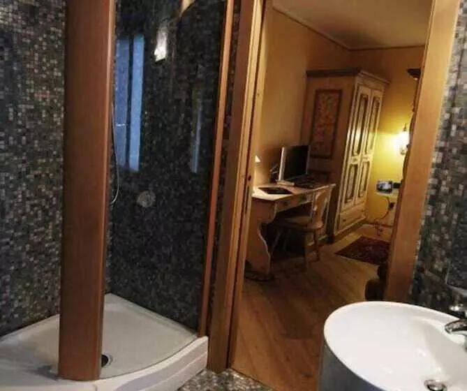 اتاق لوکس, Bes & Spa